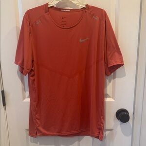 Nike Men's Orange Short Sleeve Running Tee